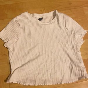 Medium, lettuce trim rib-knit tee